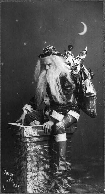 Illustration for article titled Vintage Santa